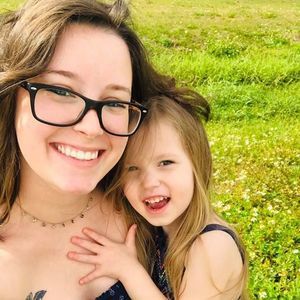 Meet your Posher, Caitlin